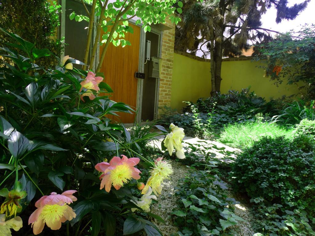 Agriturismo Casa De Colores Moretta Dış mekan fotoğraf